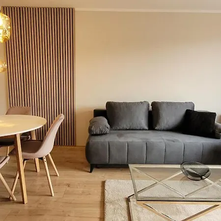 Sloneczny Z Ogrodkiem Apartament *